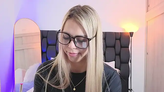 Cristel_Boom Live XXX-chat