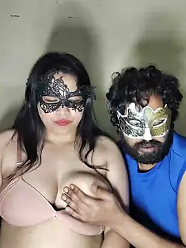 Cutehornycouples' Live XXX Chat