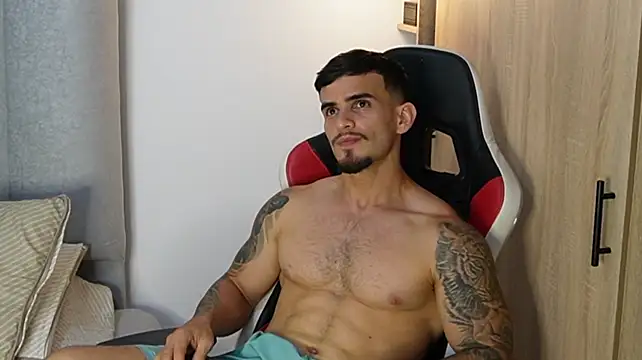 Ricardogo19 Webcam Show