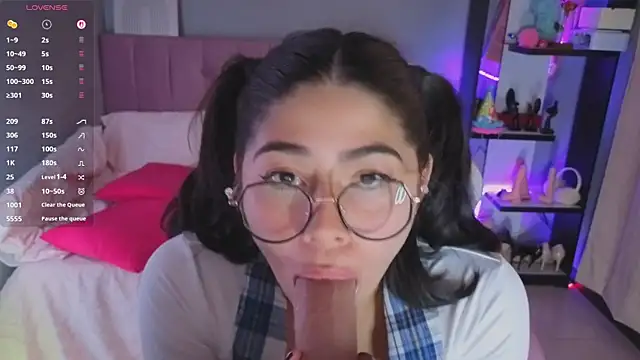 LoaLuxury Webcamshow