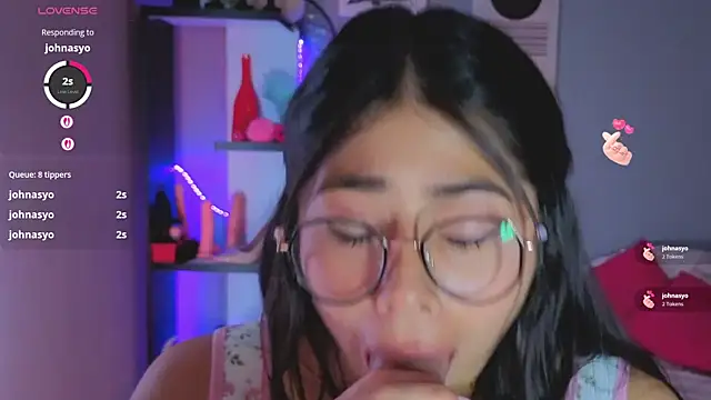 Pertunjukan Kamera Web LoaLuxury