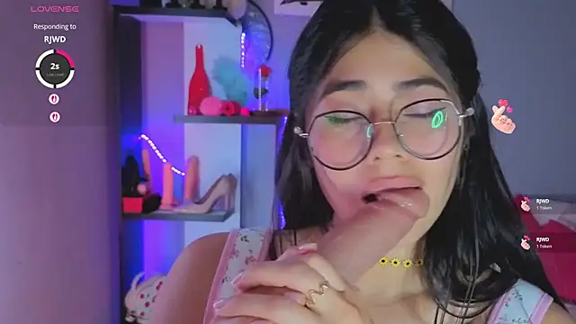 LoaLuxury – webcam-show