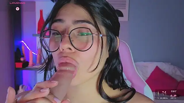 Show de LoaLuxury na webcam