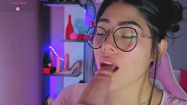 LoaLuxury Show Webcam