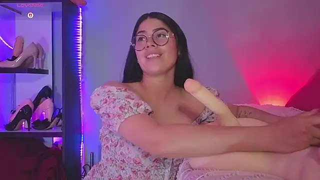 Show de LoaLuxury na webcam