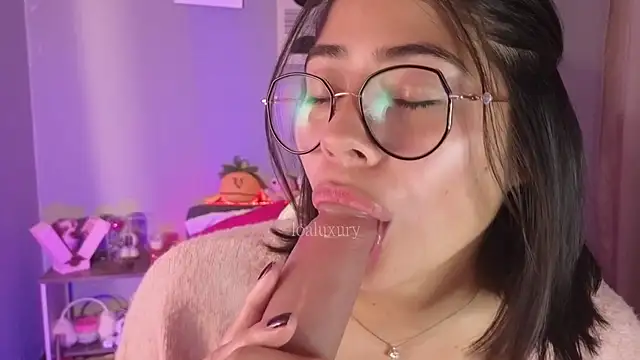 LoaLuxury ওয়েবক্যাম শো