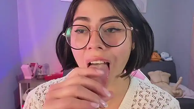 LoaLuxury Pertunjukan Webcam