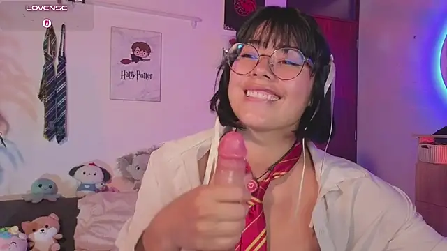 LoaLuxuryn Webbikameraesitys