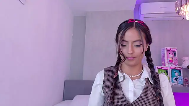 emily_bank élő XXX-chatje