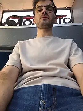 Men_use_me_for_pleasure 在線直播表演