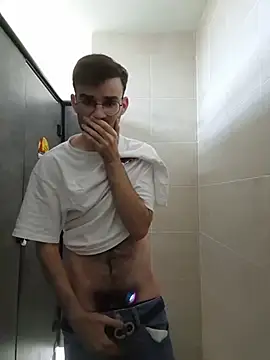 Men_use_me_for_pleasure webcam show