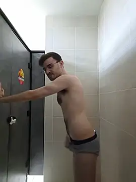 Men_use_me_for_pleasure's Webcam Show