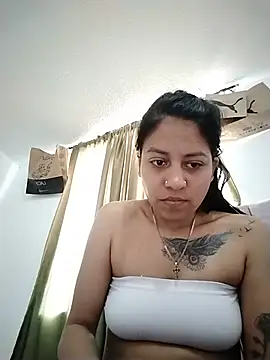 XXX chat uživo modela Tiphanydirty3