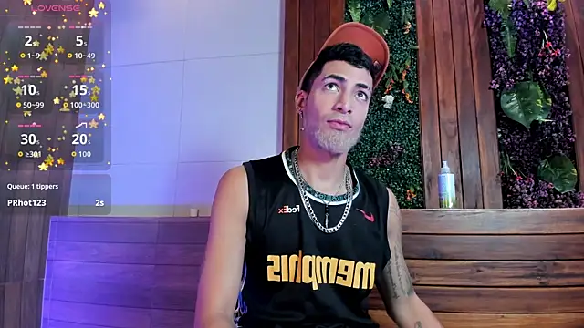 DrakeNeumann Show in webcam