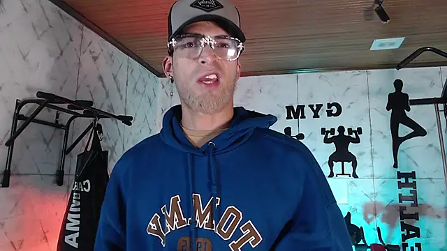 DrakeNeumann Show in webcam