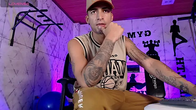 DrakeNeumann Webcam show