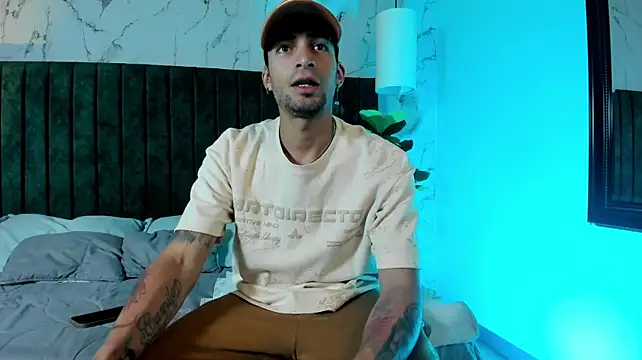 DrakeNeumannn Webbikameraesitys