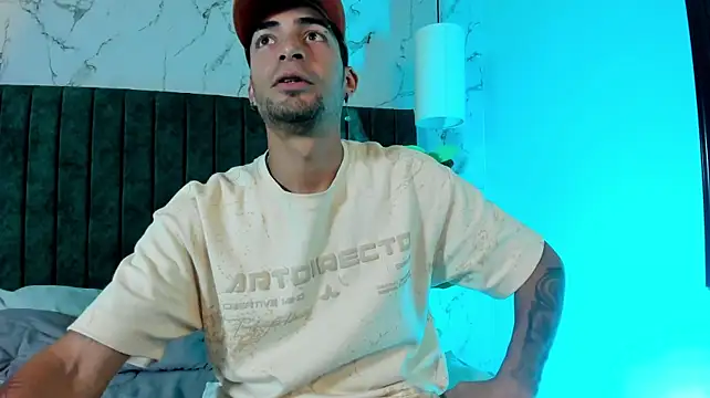 DrakeNeumann webkamerás műsora