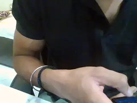 addaboy0011 Show in webcam