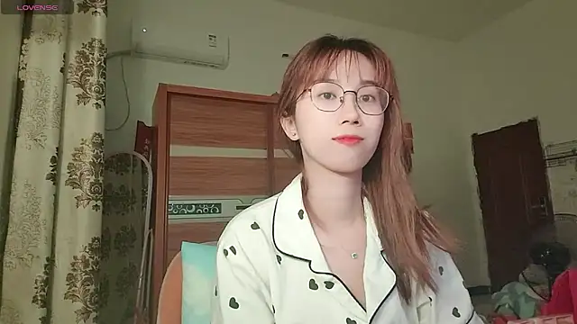 Lili_666のライブXXXチャット