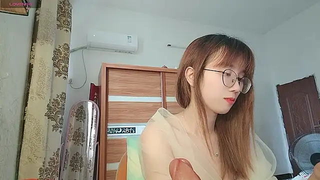 Lili_666's Live XXX Chat