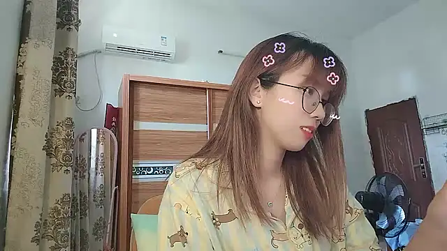 ห้องแชทสดของ Lili_666
