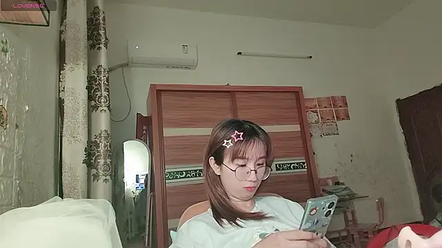 Lili_666 Chat XXX in diretta