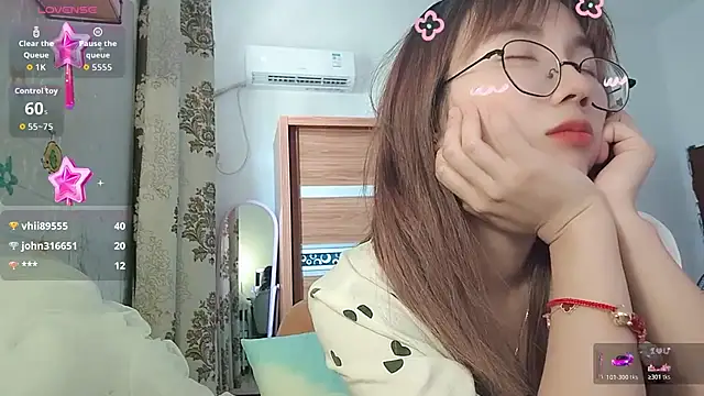 Lili_666 Live XXX-Chat
