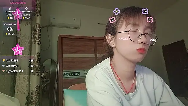 Lili_666's Live XXX Chat