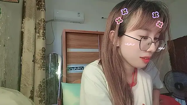 Czat XXX na żywo – Lili_666