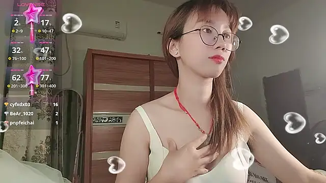 Lili_666 – Naživo XXX chat