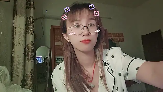Lili_666's Live XXX Chat
