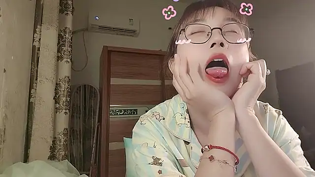 Lili_666 Live XXX Chat