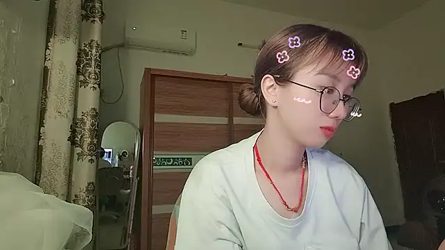Lili_666's Live XXX Chat