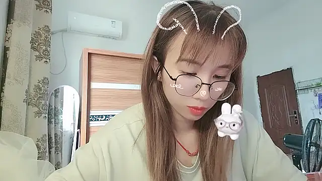 Lili_666's Live XXX Chat