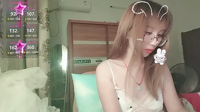 Chat +18 de Lili_666 ao vivo
