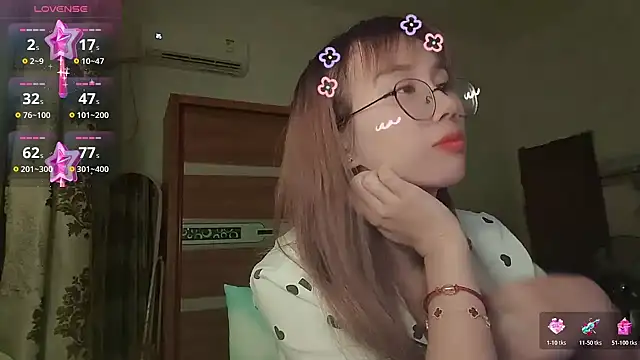 Lili_666 现场XXX聊天
