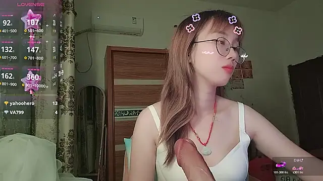 Chat +18 de Lili_666 ao vivo