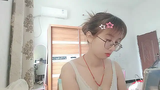 Lili_666 Show Webcam