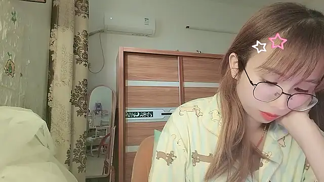 Czat XXX na żywo – Lili_666