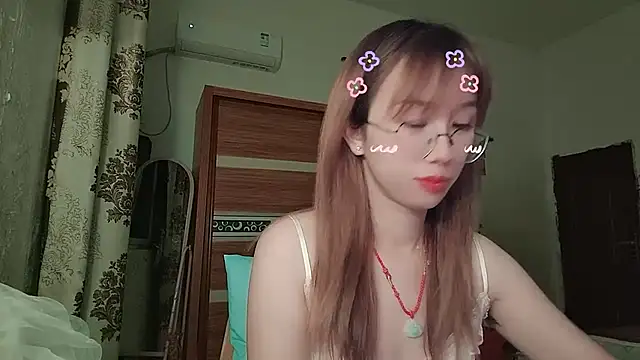 Lili_666's Live XXX Chat