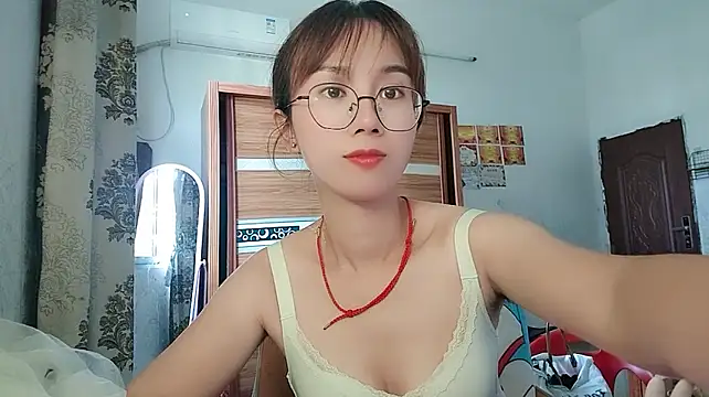 Lili_666 现场XXX聊天