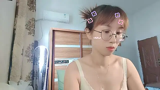 Živý XXX chat Lili_666