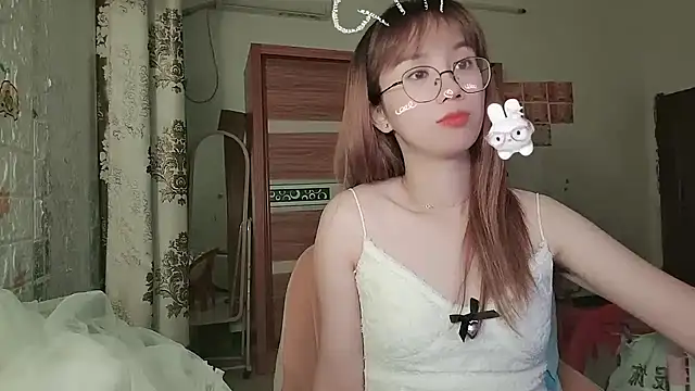 XXX chat uživo modela Lili_666