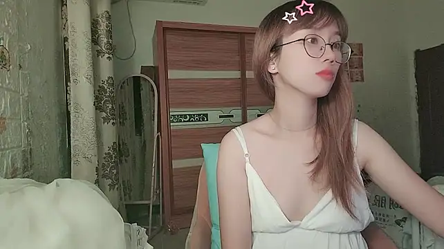 Lili_666's Live XXX Chat