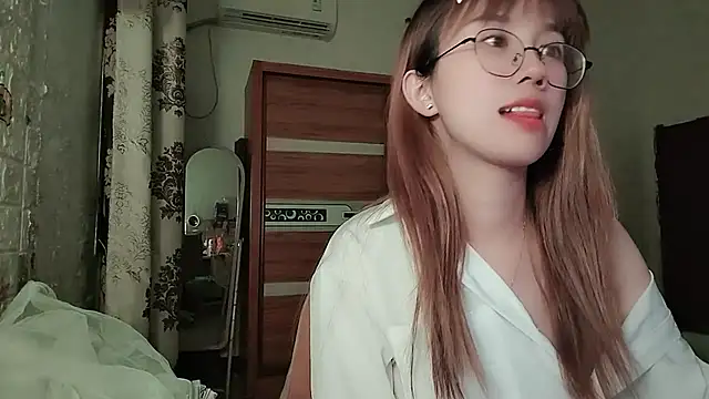 Lili_666 Chat XXX in diretta