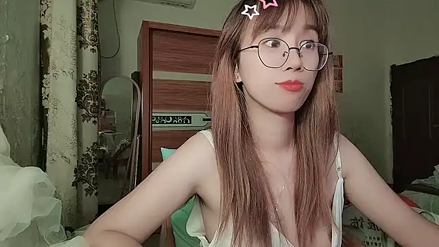 Lili_666's Live XXX Chat