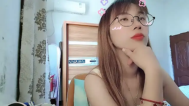 دردشة Lili_666 الجنسية المباشرة