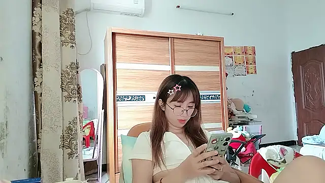 Lili_666's Live XXX Chat