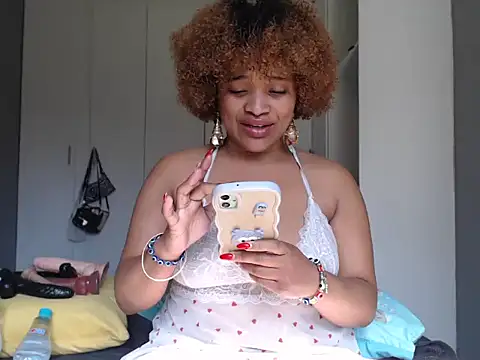 Chat XXX en directo de CREAMYCUPCAKExxx